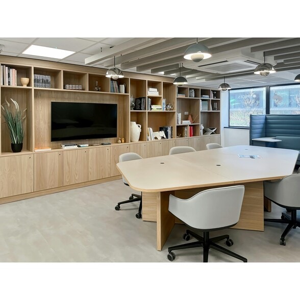 Hawley St, Sheffield to rent - Building Photo - Image 3 of 7