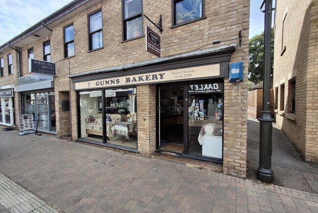 More details for 12 Hitchin St, Biggleswade - Retail to Rent