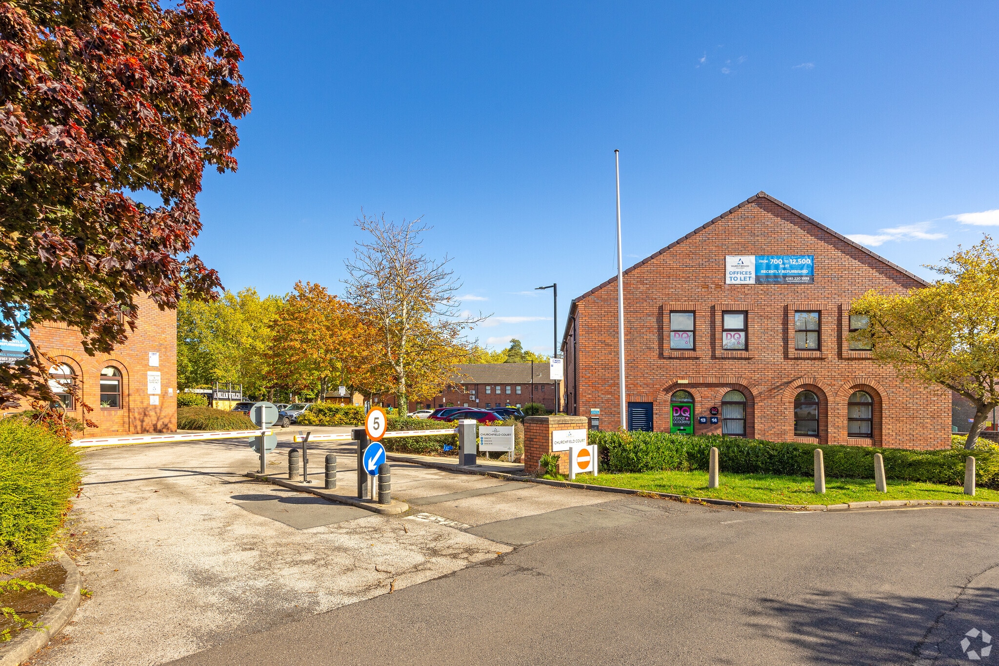 1-5 Churchfield Ct, Barnsley to rent Primary Photo- Image 1 of 3