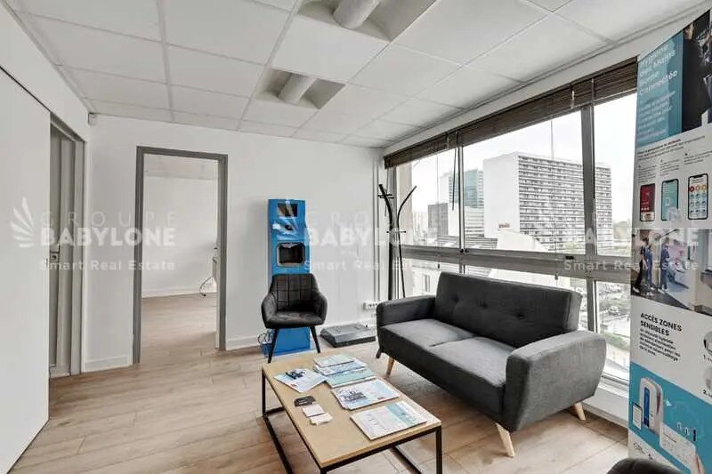 Office in Puteaux to rent - Interior Photo - Image 2 of 8