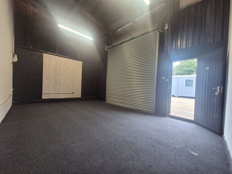 Hall Rd, Hopton to rent Interior Photo- Image 1 of 3