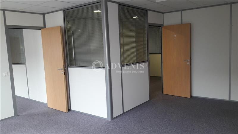Office in Noisy Le Grand to rent - Interior Photo - Image 3 of 6