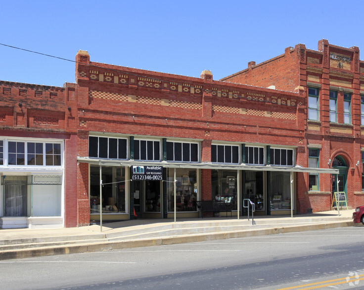 30-32 N Main St, Elgin, TX for sale - Primary Photo - Image 1 of 1