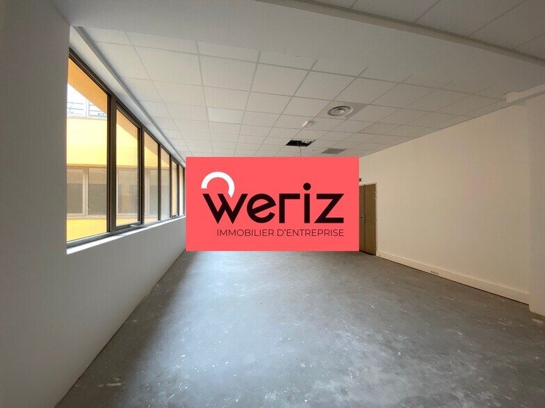 Retail in La Ciotat for sale - Building Photo - Image 3 of 9