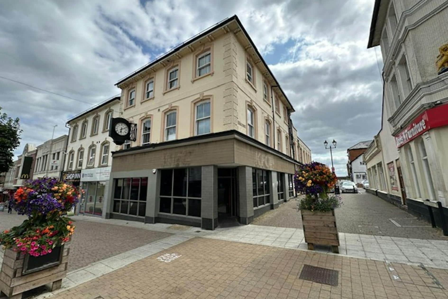 17 Union St, Aldershot for sale Building Photo- Image 1 of 1