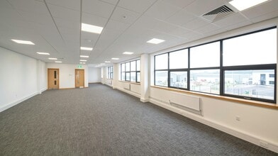 Gain Lane, Bradford to rent Interior Photo- Image 2 of 2