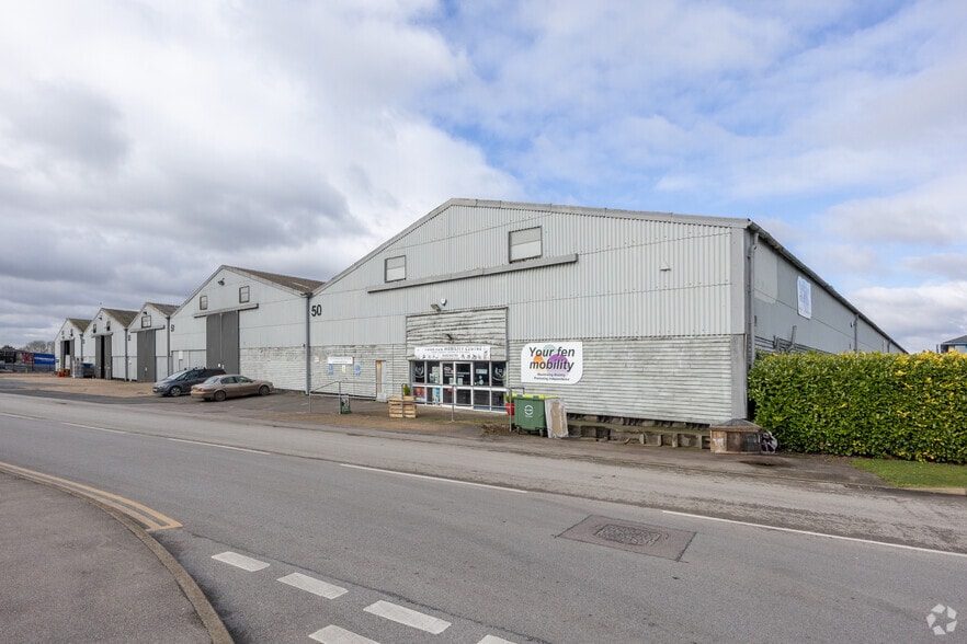 Lancaster Way, Ely to rent - Building Photo - Image 2 of 4