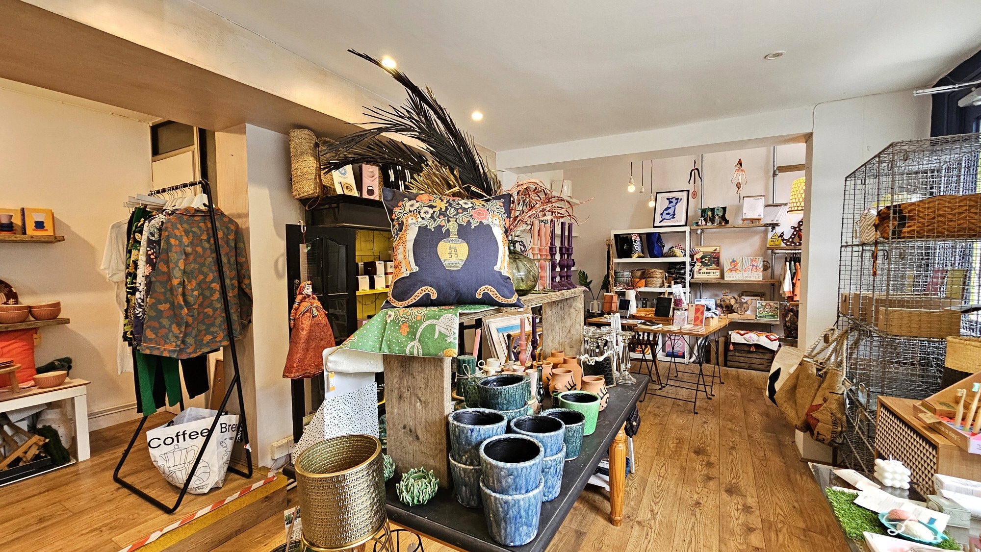 28 Grove Vale, London to rent Interior Photo- Image 1 of 6