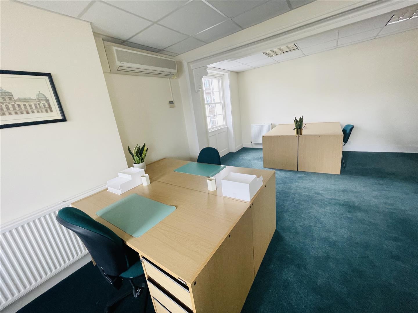 29 Cambray Pl, Cheltenham to rent Interior Photo- Image 1 of 1