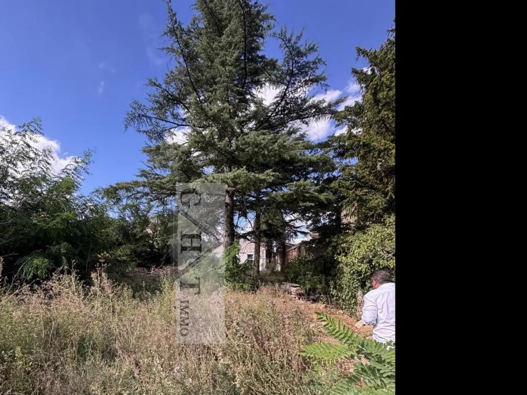 Land in Villecresnes for sale Construction Photo- Image 1 of 2