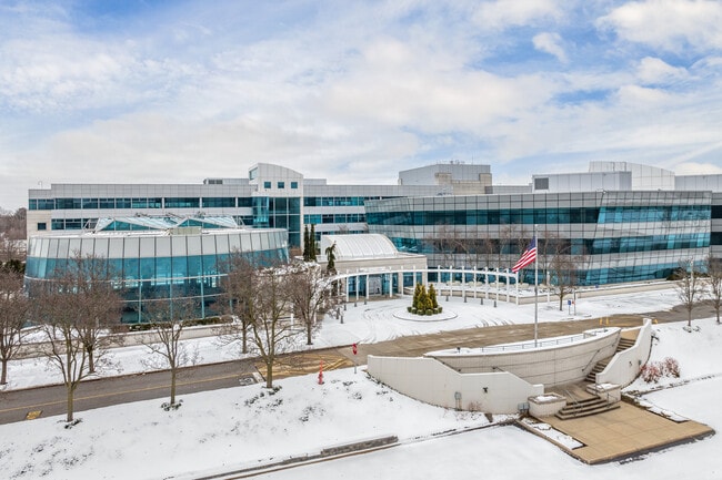 More details for 6300 Wilson Mills Rd, Mayfield Village, OH - Office for Auction