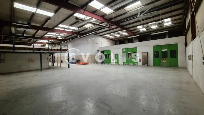 Light Industrial in Lagny-sur-Marne to rent Interior Photo- Image 1 of 15