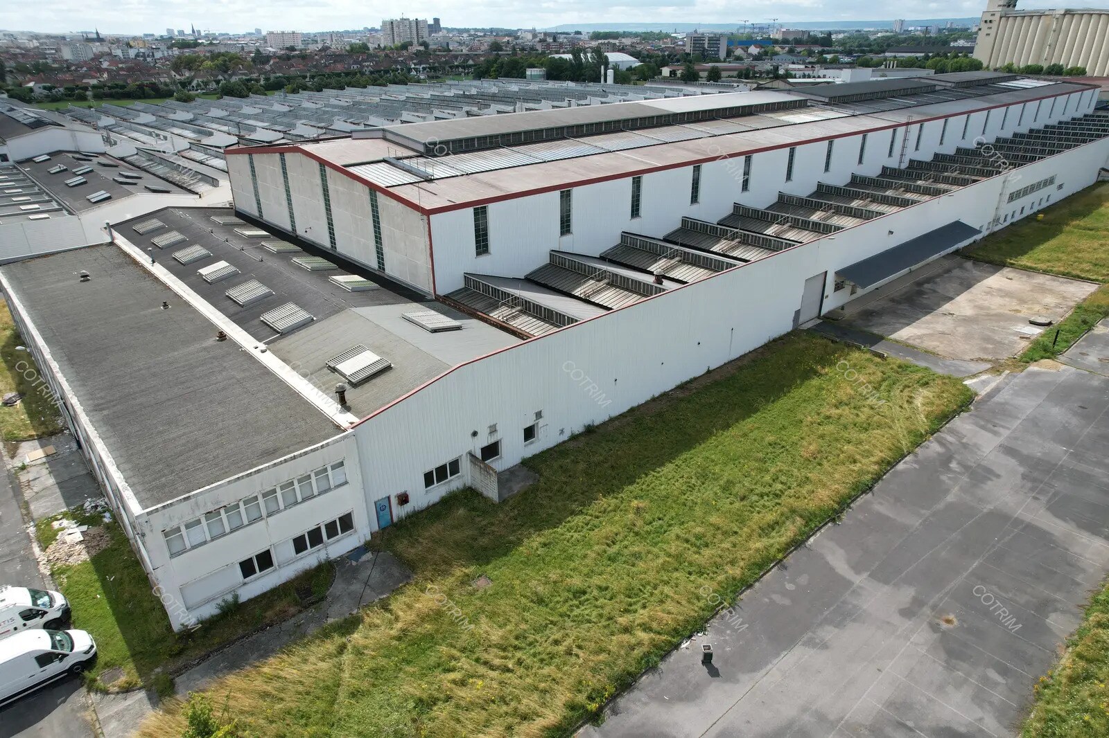 11 Rue Colonel Charbonneaux, Reims to rent Aerial- Image 1 of 10