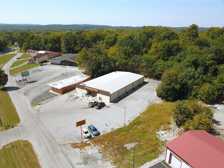 607 E Broad St, Jonesboro, IL for sale - Building Photo - Image 3 of 6