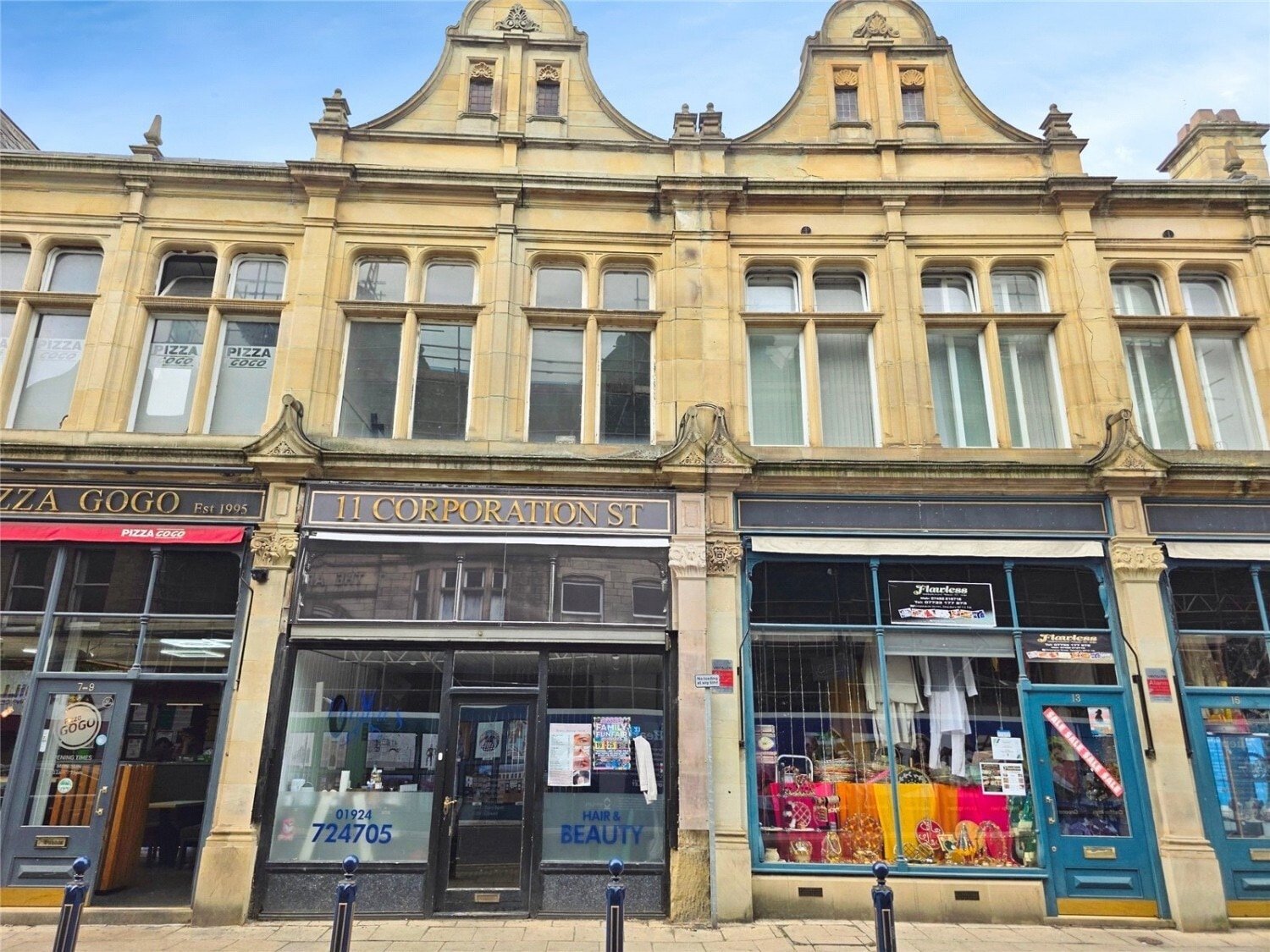 11 Corporation St, Dewsbury to rent Building Photo- Image 1 of 7
