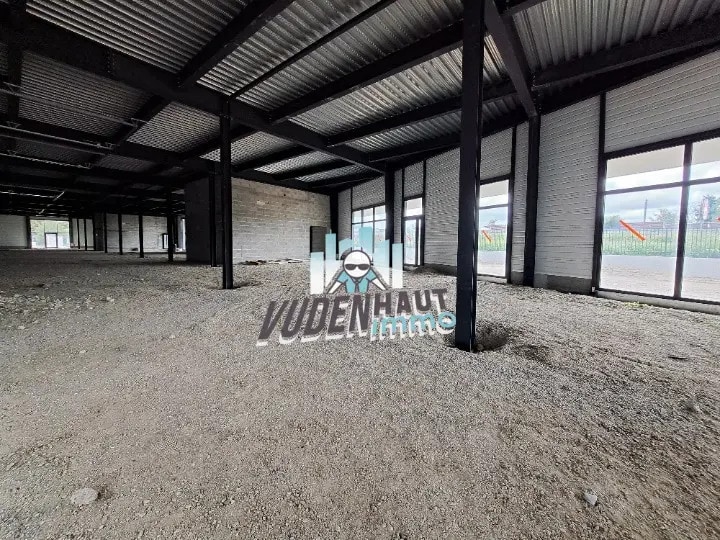 Location Local d'activités 245 m² à 2 000 m² - Photo 1