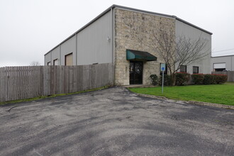 539 Commercial Dr, Buda, TX for sale Building Photo- Image 1 of 1