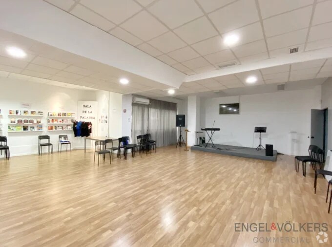 Office in San Sebastián de los Reyes, Madrid for sale Interior Photo- Image 1 of 2