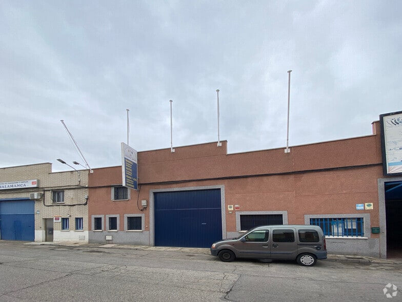 Calle Salamanca, 38, Humanes de Madrid, Madrid for sale - Building Photo - Image 2 of 2