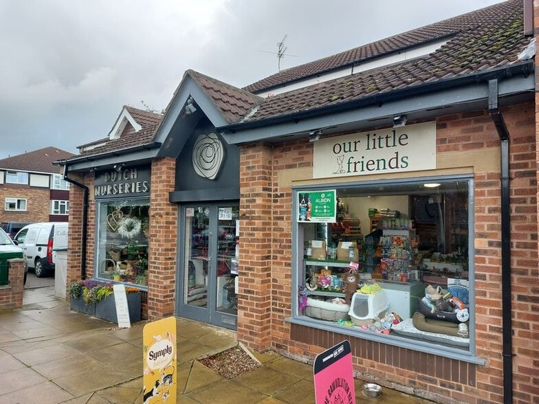 5 Wyre Ct, York to rent - Building Photo - Image 2 of 2