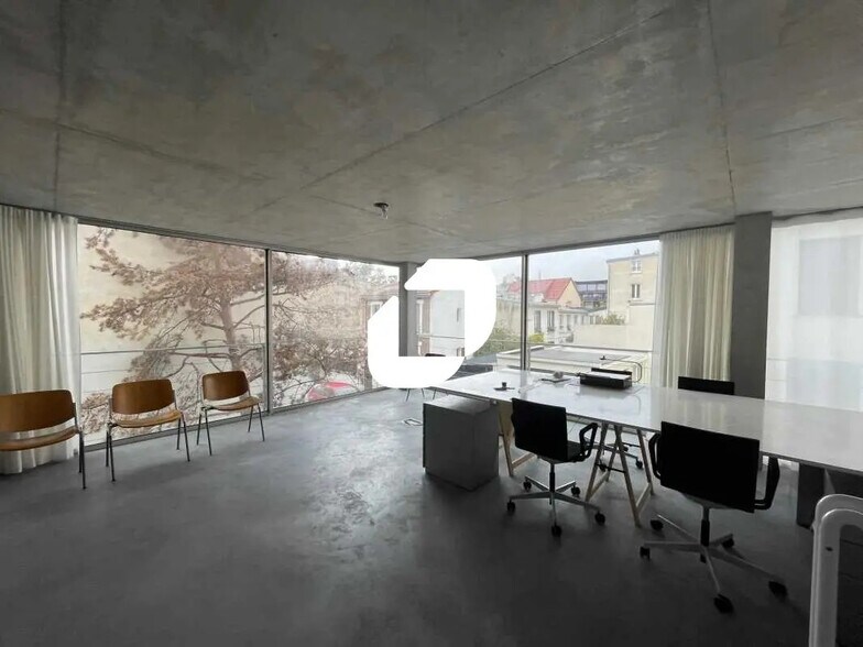 Office in Malakoff to rent - Interior Photo - Image 2 of 14