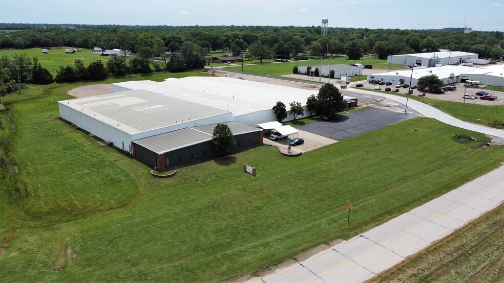 809 N Liberty, Cherryvale, KS for sale - Building Photo - Image 1 of 1