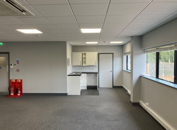 4-6 Caley Close, Norwich to rent Interior Photo- Image 1 of 4