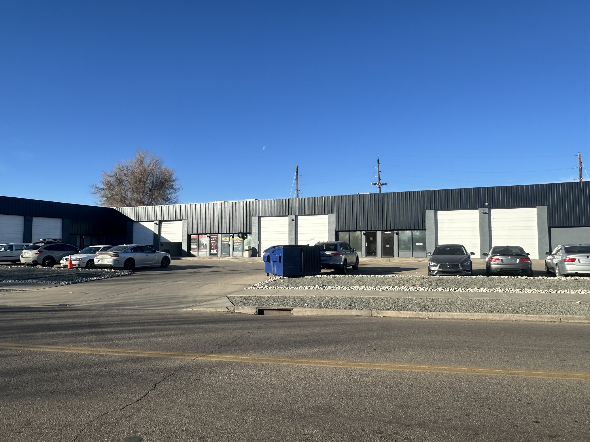 2101 S Platte River Dr, Denver, CO for rent Building Photo- Image 1 of 23