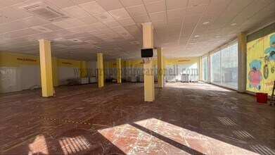 Retail in Granja de Rocamora, Alicante to rent Interior Photo- Image 2 of 2