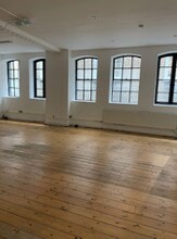 37 Shelton St, London for rent Interior Photo- Image 2 of 3