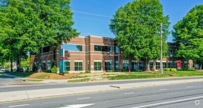 10620 Park Rd, Charlotte, NC for rent Primary Photo- Image 1 of 4