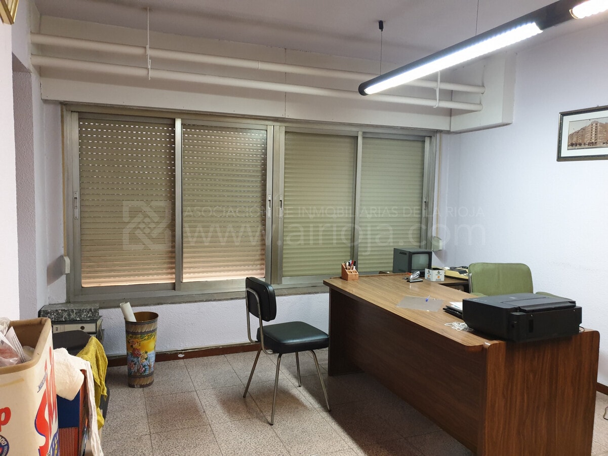 Logroño, LAR 26002 - Unit 1 -  - Interior Photo - Image 2 of 7