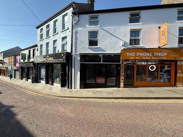 25 Irish St, Dungannon to rent Primary Photo- Image 1 of 2