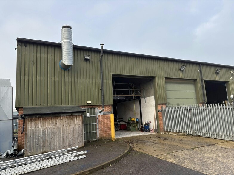 Ware Rd, Stanford In The Vale to rent - Building Photo - Image 2 of 7