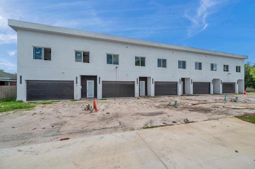 2608 W Columbus Dr, Tampa, FL for sale - Building Photo - Image 1 of 58