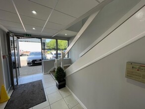 Trident Way, Blackburn to rent Interior Photo- Image 2 of 6