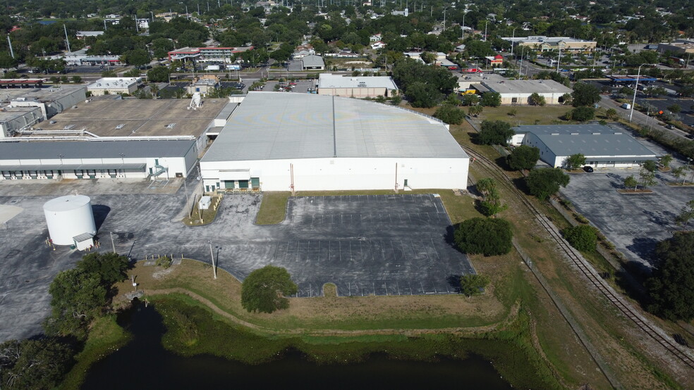 1301 N 34th St, Saint Petersburg, FL for sale - Building Photo - Image 1 of 9