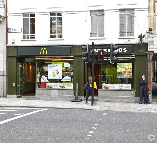 152-153 Fleet St, London to rent - Building Photo - Image 2 of 3