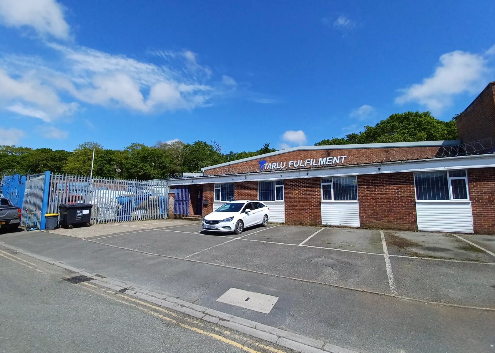 Allens Ln, Poole for sale Primary Photo- Image 1 of 1