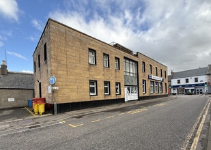 9 Tulloch Street St, Dingwall to rent Building Photo- Image 1 of 5