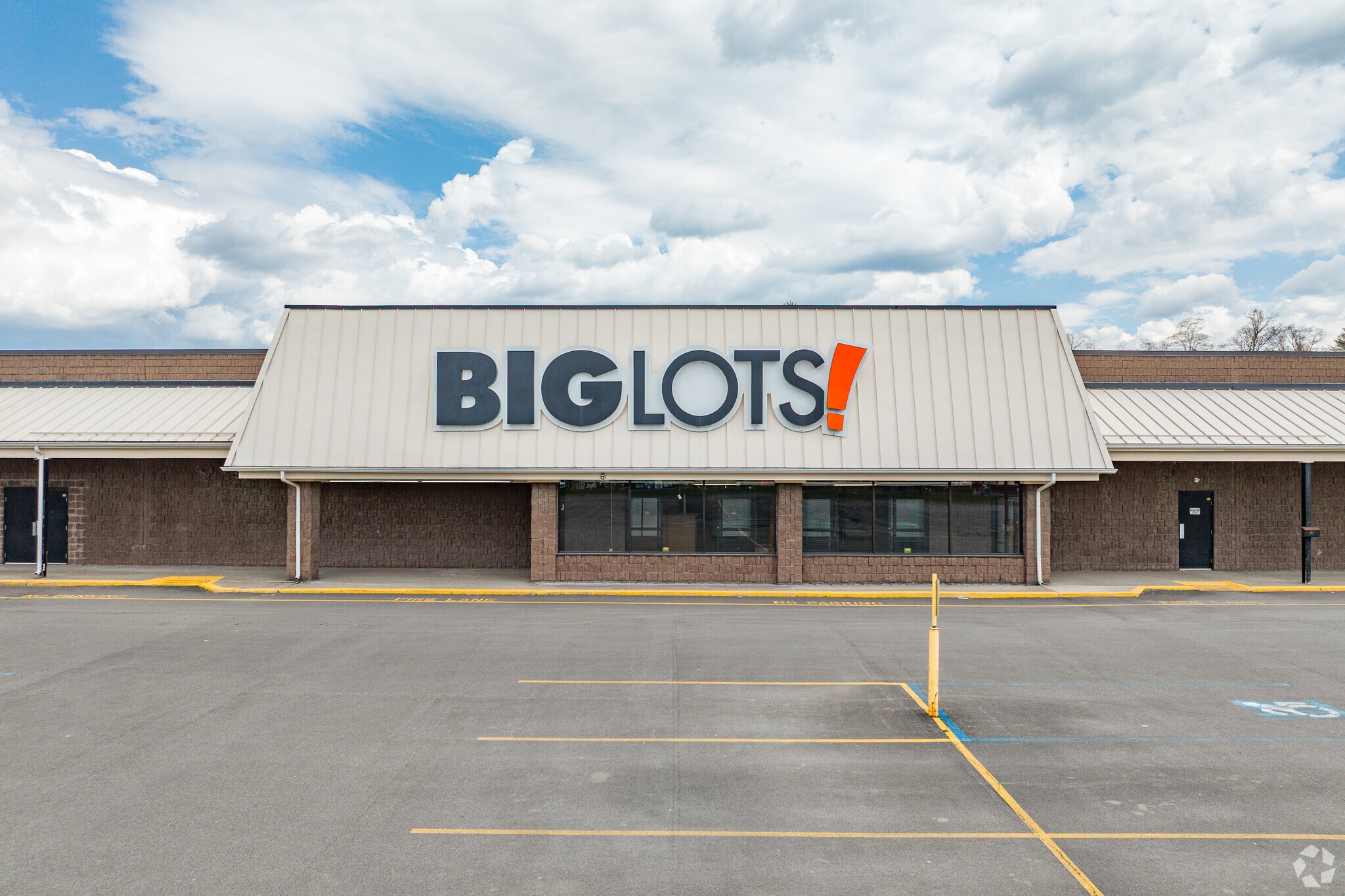 102 Utica St, Hamilton, NY to rent Building Photo- Image 1 of 14