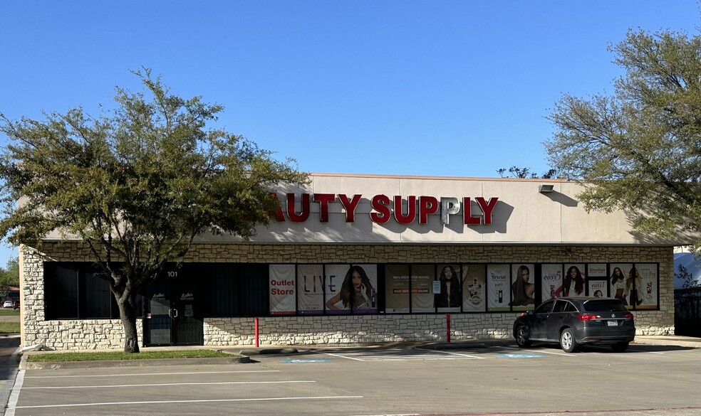 1201 E Arkansas Ln, Arlington, TX for sale - Building Photo - Image 1 of 1