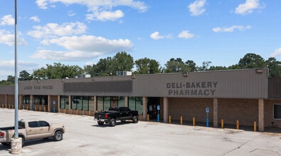 104 N Main St, Huntington, TX to rent Building Photo- Image 1 of 4