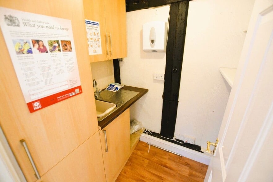 Bedford Rd, Shefford to rent - Interior Photo - Image 3 of 3