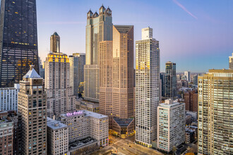 980 N Michigan Ave, Chicago, IL for rent Building Photo- Image 1 of 41