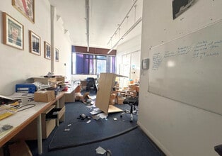 209 Shirland Rd, London to rent Interior Photo- Image 1 of 5