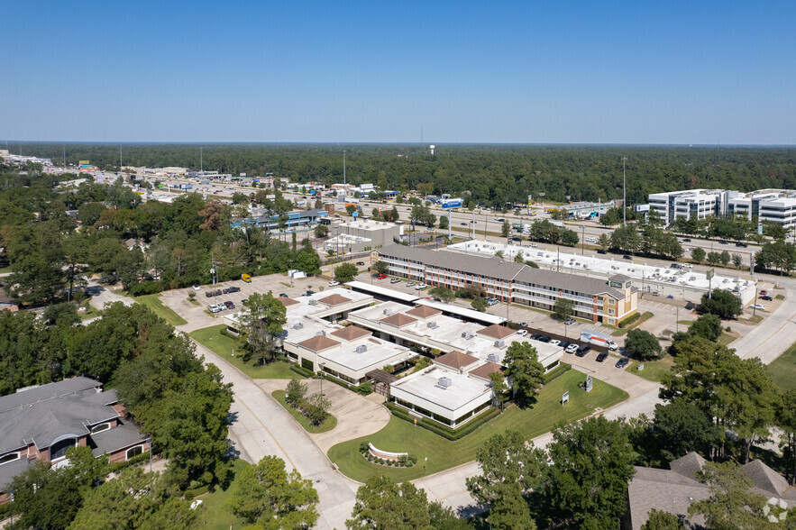 200 Valleywood Dr, Spring, TX for sale - Aerial - Image 1 of 10