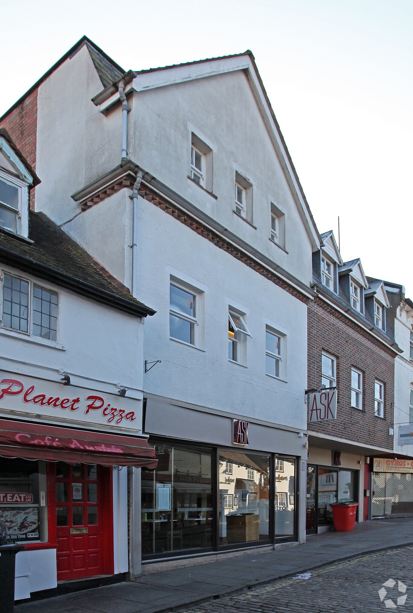 16-19 Chapel St, Guildford for sale Primary Photo- Image 1 of 1