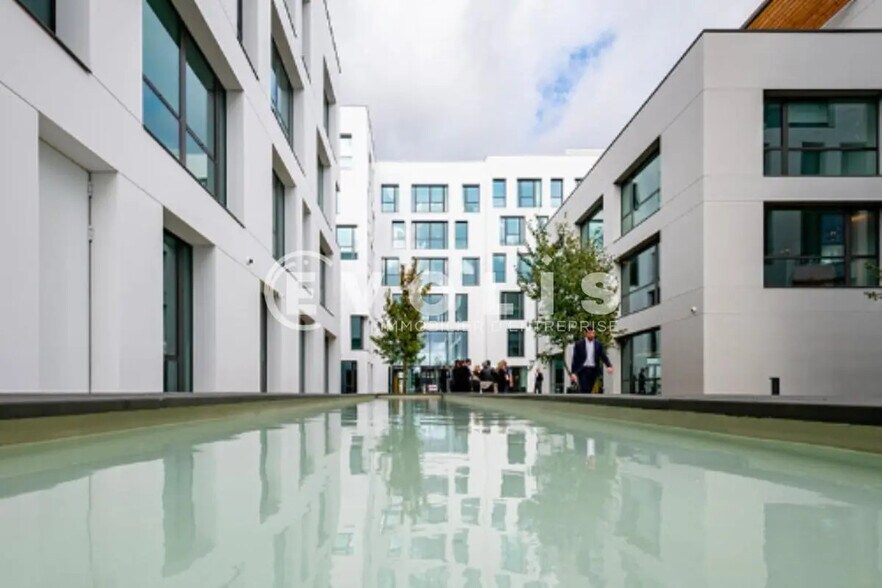 Office in Massy to rent - Building Photo - Image 3 of 5