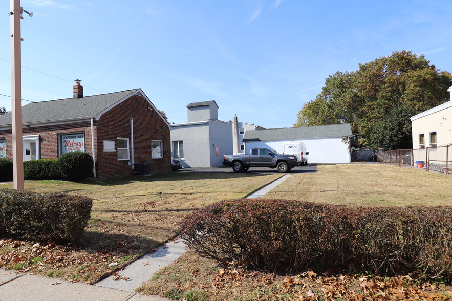 271 Ridge Rd, North Arlington, NJ for rent - Building Photo - Image 1 of 10